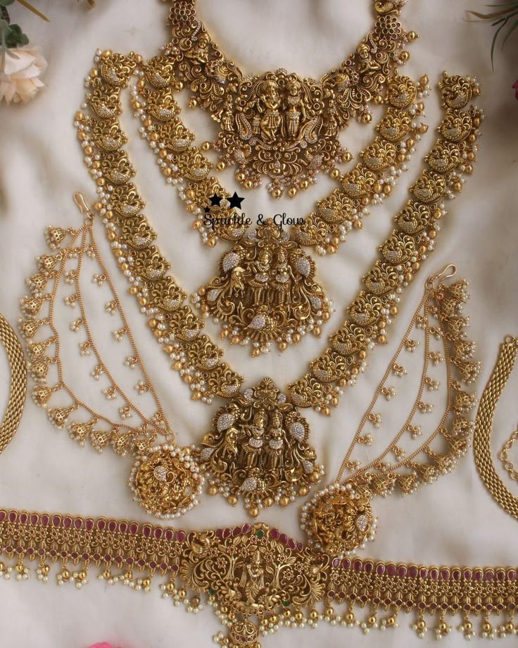 Akshara Reddy Super South Look Necklace Set