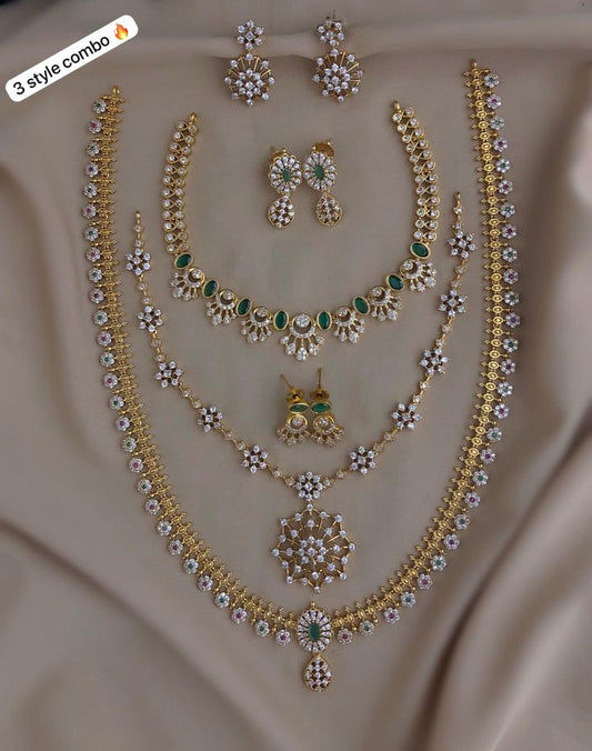 Queen and Art Layered Shine Necklace Set